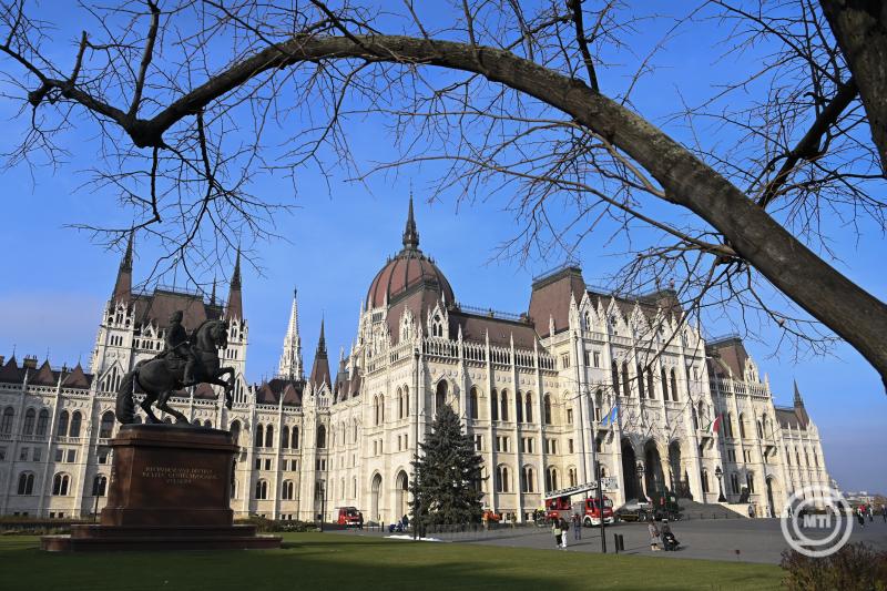 Megkezdődött az Országház felújításának előkészítése