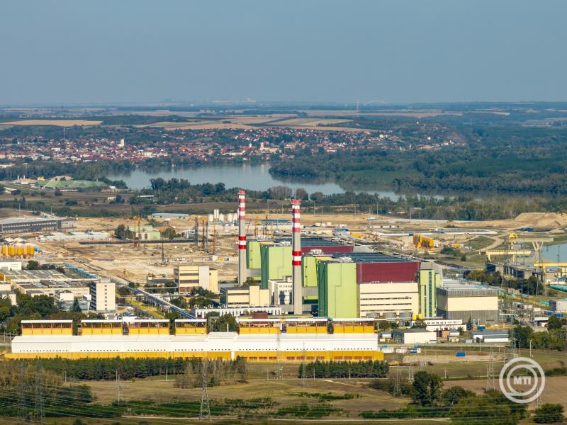 A magyar villamosenergia-termelés közel felét adta Paks