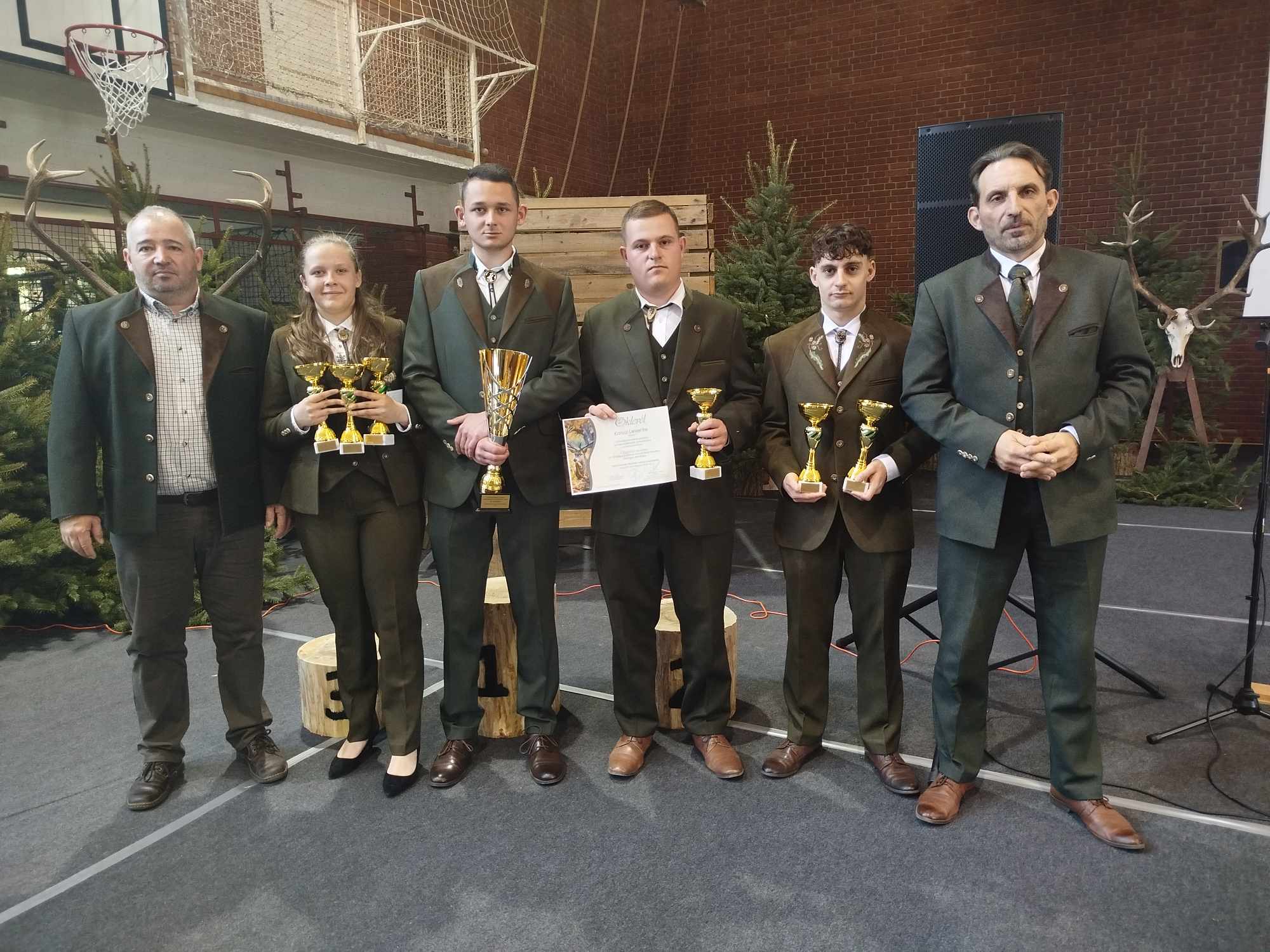 Kiemelkedően szerepeltek a Bársony technikum diákjai az országos erdészversenyen