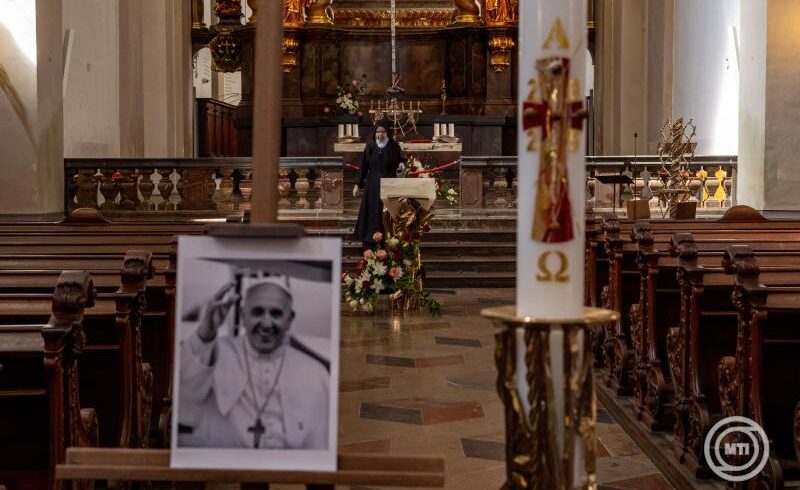 Vatican News: gyorsan érte a halál a pápát