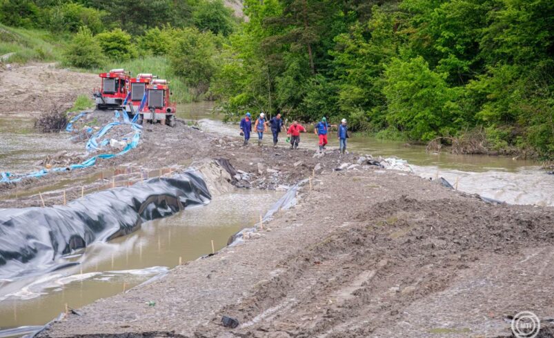 Parajd – A katasztrófa sújtotta térségbe látogatott a román elnök