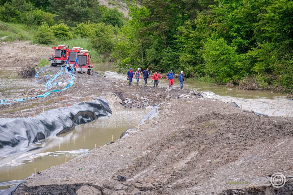 Parajd – A katasztrófa sújtotta térségbe látogatott a román elnök