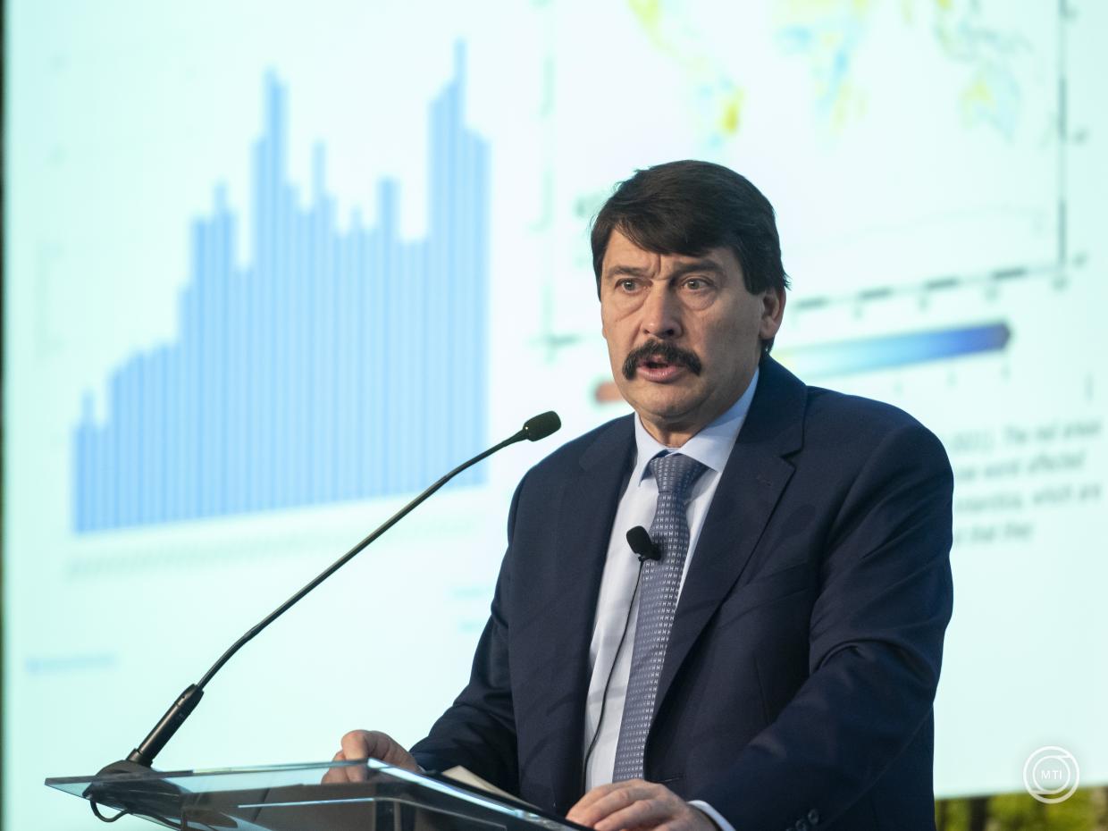 Kína fenyegeti a nyugati szövetségi rendszer technológiai dominanciáját