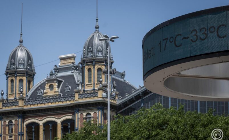 Hőségriadó – a hőségben figyelni kell a dolgozók megfelelő folyadékpótlására és a pihenőidők beiktatására