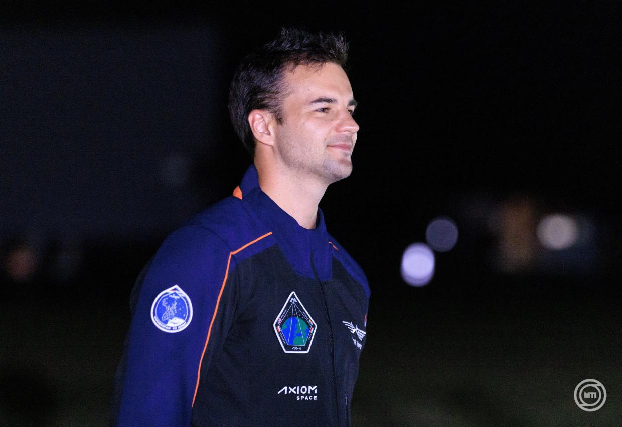 Kapu Tibor bejelentkezett a Dragon űrhajó fedélzetéről